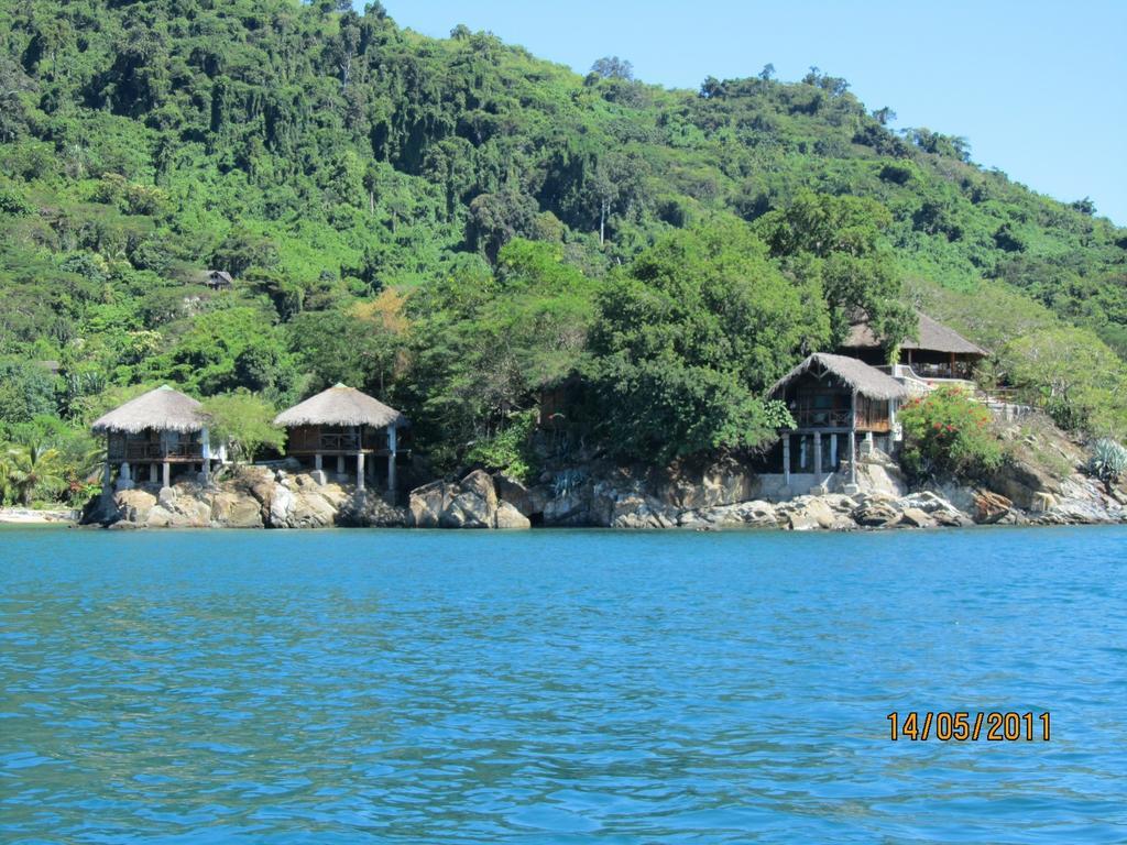 Auberge Le Maki Lodge Ampangorinana Exteriér fotografie